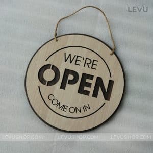 Bảng gỗ treo cửa hàng Open Closed trang trí quán LEVU-BG17