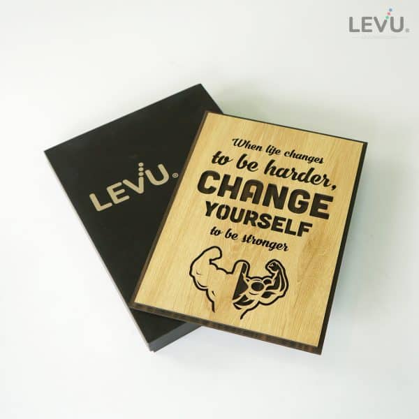 Motivational Painting LEVU-EN06 "When life changes to be harder change yourself to be stronger"