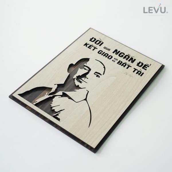 Tranh Gỗ Jeff Bezos LEVU-NT12 “Đời quá ngắn để kết giao với kẻ bất tài”