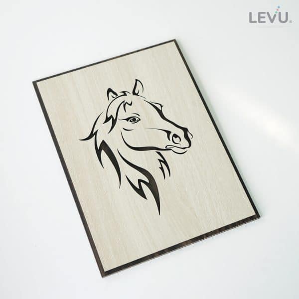 Tranh treo tường gỗ tuổi Ngọ biểu tượng hình con Ngựa 12 con giáp LEVU DV07