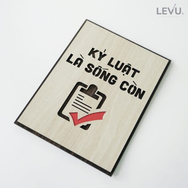 Tranh văn phòng LEVU042 "Kỷ luật là sống còn"