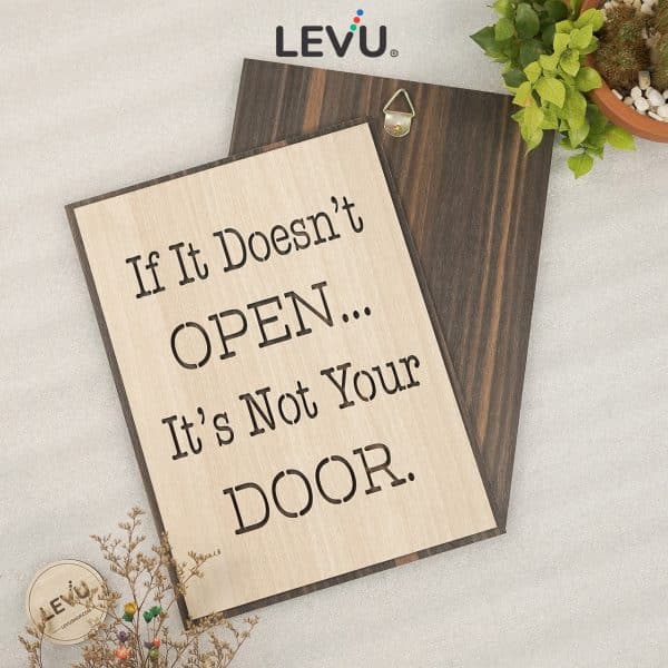 Tranh tạo động lực tiếng Anh LEVU EN27: If it doesn't open, It's not your door