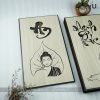 Tranh treo tường gỗ chữ An thư pháp hình Phật trên chiếc lá Bồ Đề LEVU-PG03