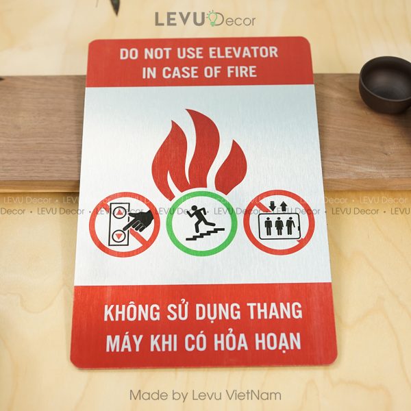 Biến báo an toàn không sử dụng thang máy khi có hỏa hoạn bằng nhôm alu ALB-PC01