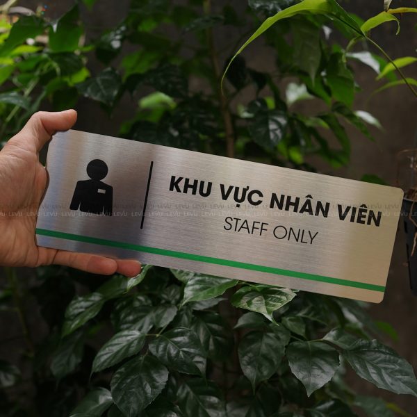 Bảng inox khu vực nhân viên LEVU INB02 staff only