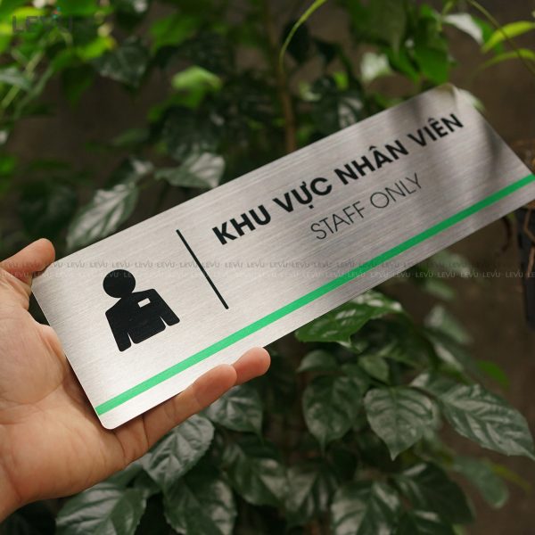 Bảng inox khu vực nhân viên LEVU INB02 staff only - Hình ảnh 6