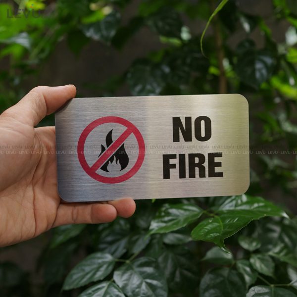 Bảng inox no fire (cấm lửa) LEVU IN02 trang trí