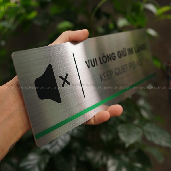 Bảng inox vui lòng giữ im lặng LEVU INB01 keep quiet please - Hình ảnh 4