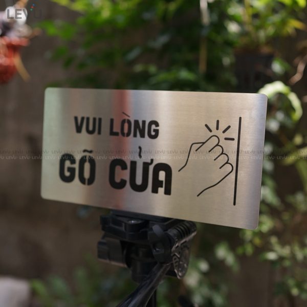 Bảng inox vui lòng gõ cửa LEVU IN42 - Hình ảnh 9