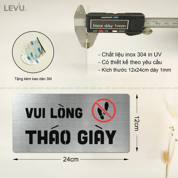 Bảng vui lòng tháo giày LEVU IN41 dán cửa trang trí chất liệu inox in UV 12x24cm