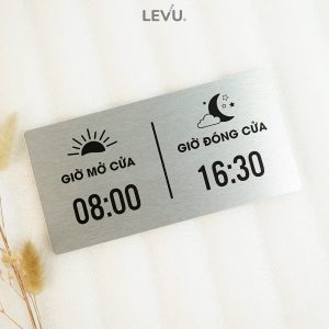Bảng hiệu giờ đóng mở cửa alu bạc LEVU ALB-BG66