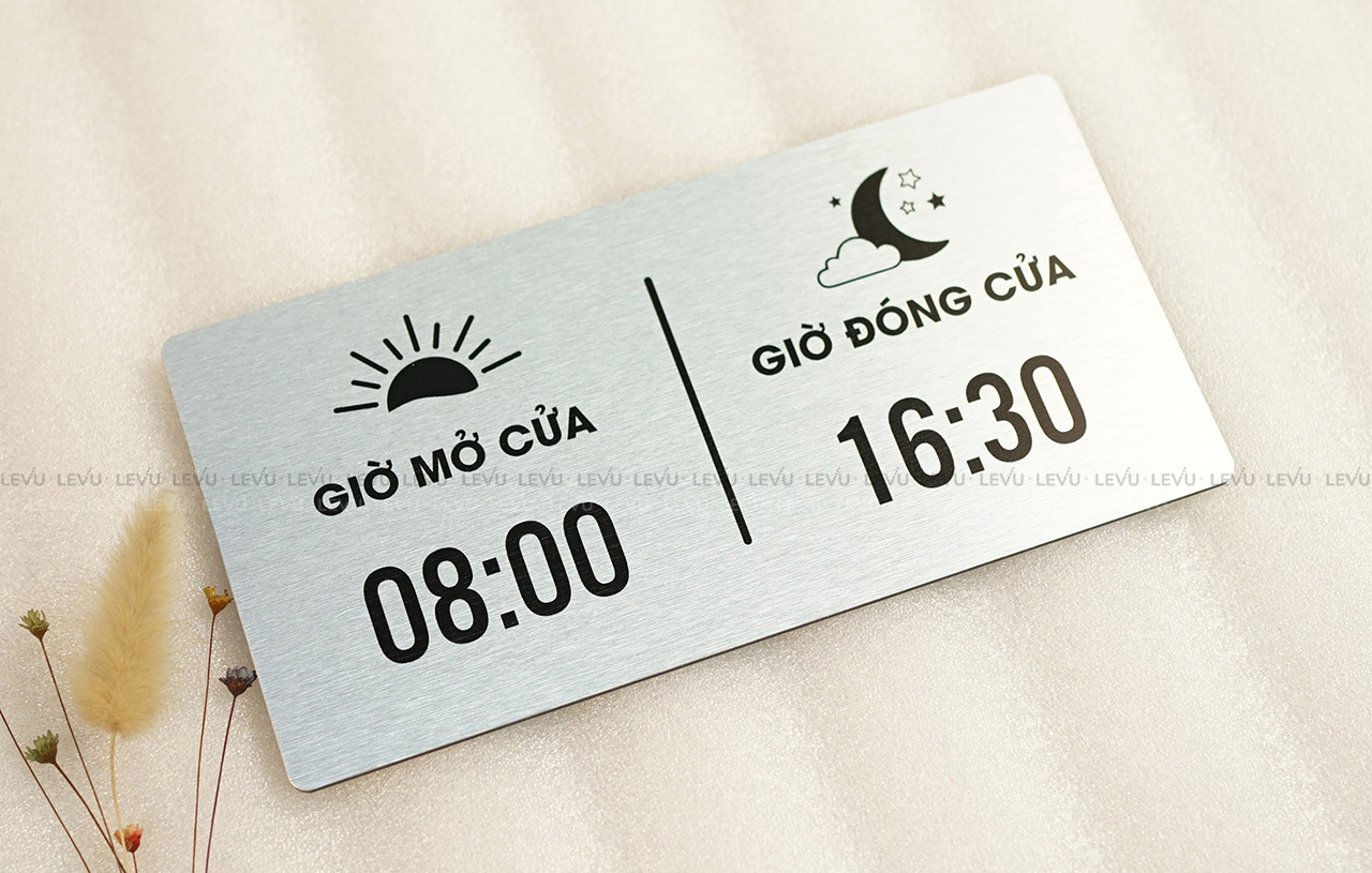 Bảng hiệu giờ đóng mở cửa alu bạc LEVU ALB-BG66