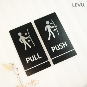 Bảng hiệu trang trí cửa pull push alu đen LEVU ALD-BG59