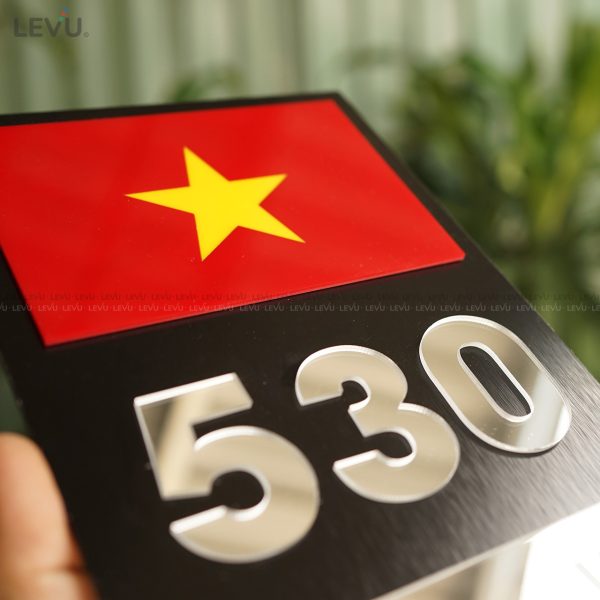 Các chất liệu làm biển số phòng decor phổ biến tại Levushop
