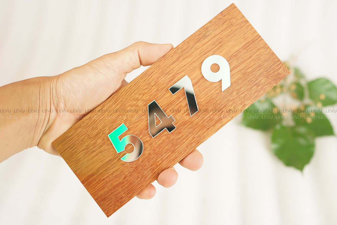 Top 5 mẫu bảng số nhà bằng gỗ đẹp mộc mạc tại Levushop