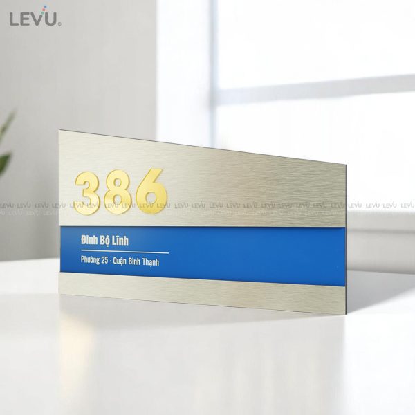 Bảng số nhà alu bạc xước chữ nổi mica gương vàng cao cấp ALSN07