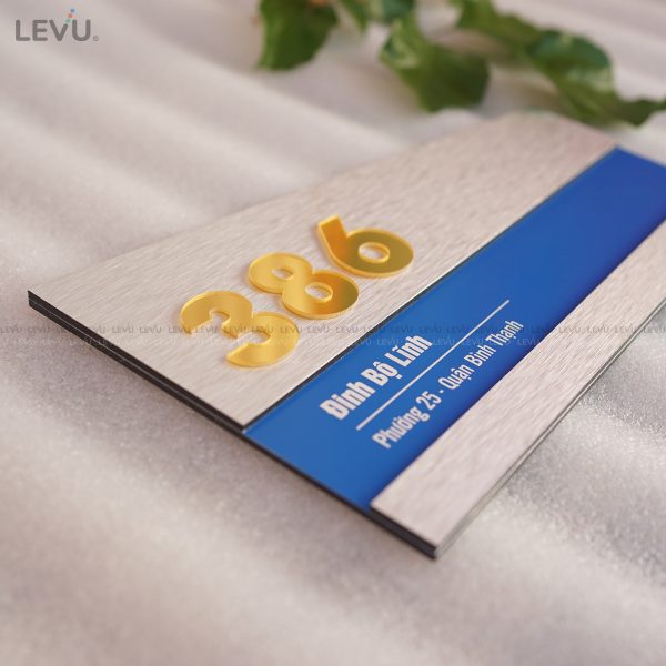 Bảng số nhà alu bạc xước chữ nổi mica gương vàng cao cấp ALSN07 - Hình ảnh 10