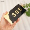 Bảng số phòng cao cấp mica tráng gương vàng cắt laser 2 lớp LEVU BGSP07