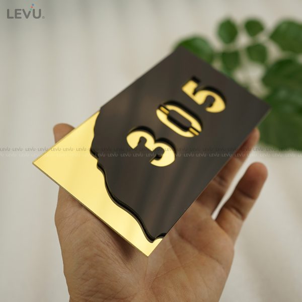 Bảng số phòng cao cấp mica tráng gương vàng cắt laser 2 lớp BGSP07 - Hình ảnh 2