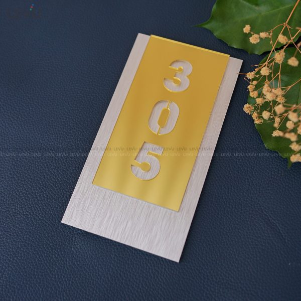 Bảng số phòng nhà nghỉ alu bạc xước mặt mica gương đồng BGSP08 - Hình ảnh 8