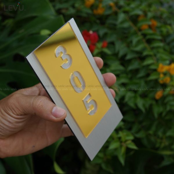 Bảng số phòng nhà nghỉ alu bạc xước mặt mica gương đồng BGSP08 - Hình ảnh 5