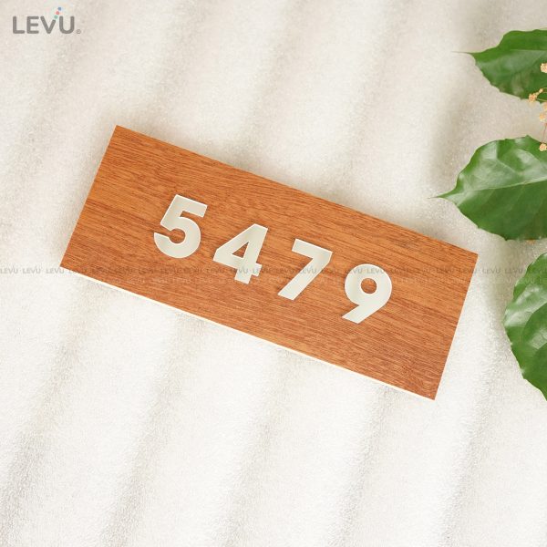 Biển số phòng bằng gỗ chữ nổi mica thủy cao cấp sang trọng LEVU BGSP11