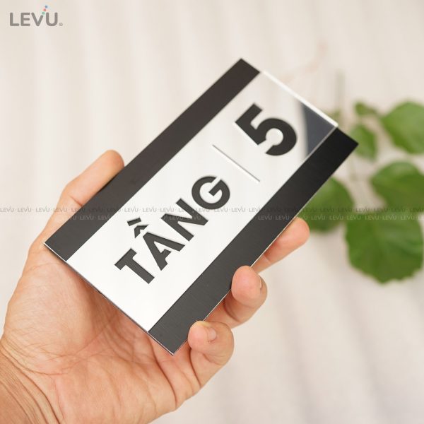 Biển số tầng alu đen chữ mica dán tường chỉ dẫn số tầng LEVU BGST08