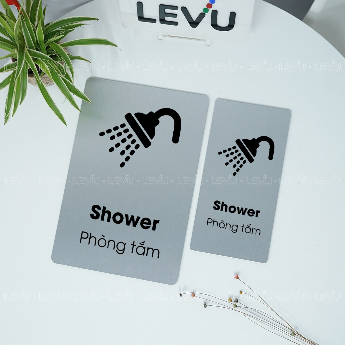 bang hieu trang tri cua phong tam shower levu bg79 1 Tại sao bảng trang trí phòng tắm là lựa chọn đáng cân nhắc