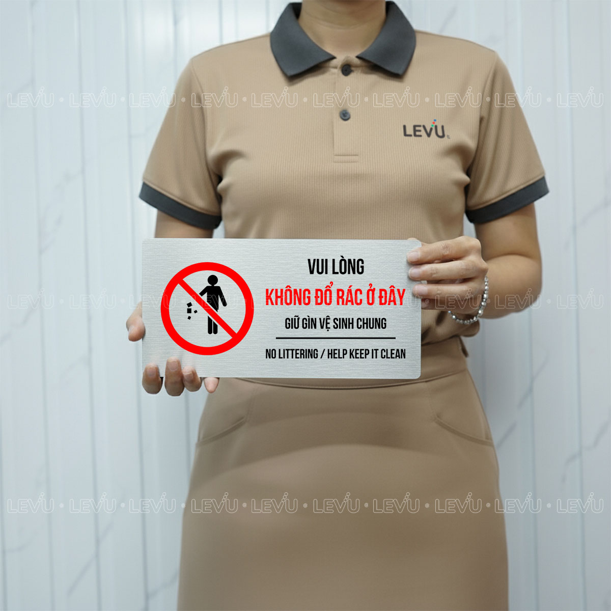 bien bao cam do rac o day vui long giu ve sinh chung levu bg85 4 Biển báo cấm đổ rác ở đây, vui lòng giữ vệ sinh chung LEVU BG85 chất liệu nhôm alu in uv size nhỏ 12x24cm