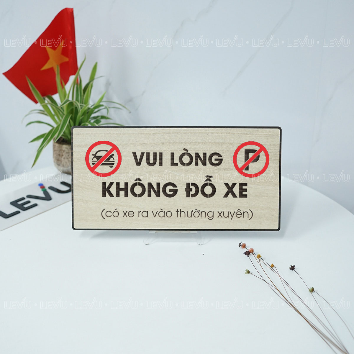 bien bao vui long khong do xe bang hieu khu vuc cam dau xe levu bg83 9 Biển báo vui lòng không đỗ xe, bảng hiệu khu vực cấm đậu xe LEVU BG83 - Ảnh 10