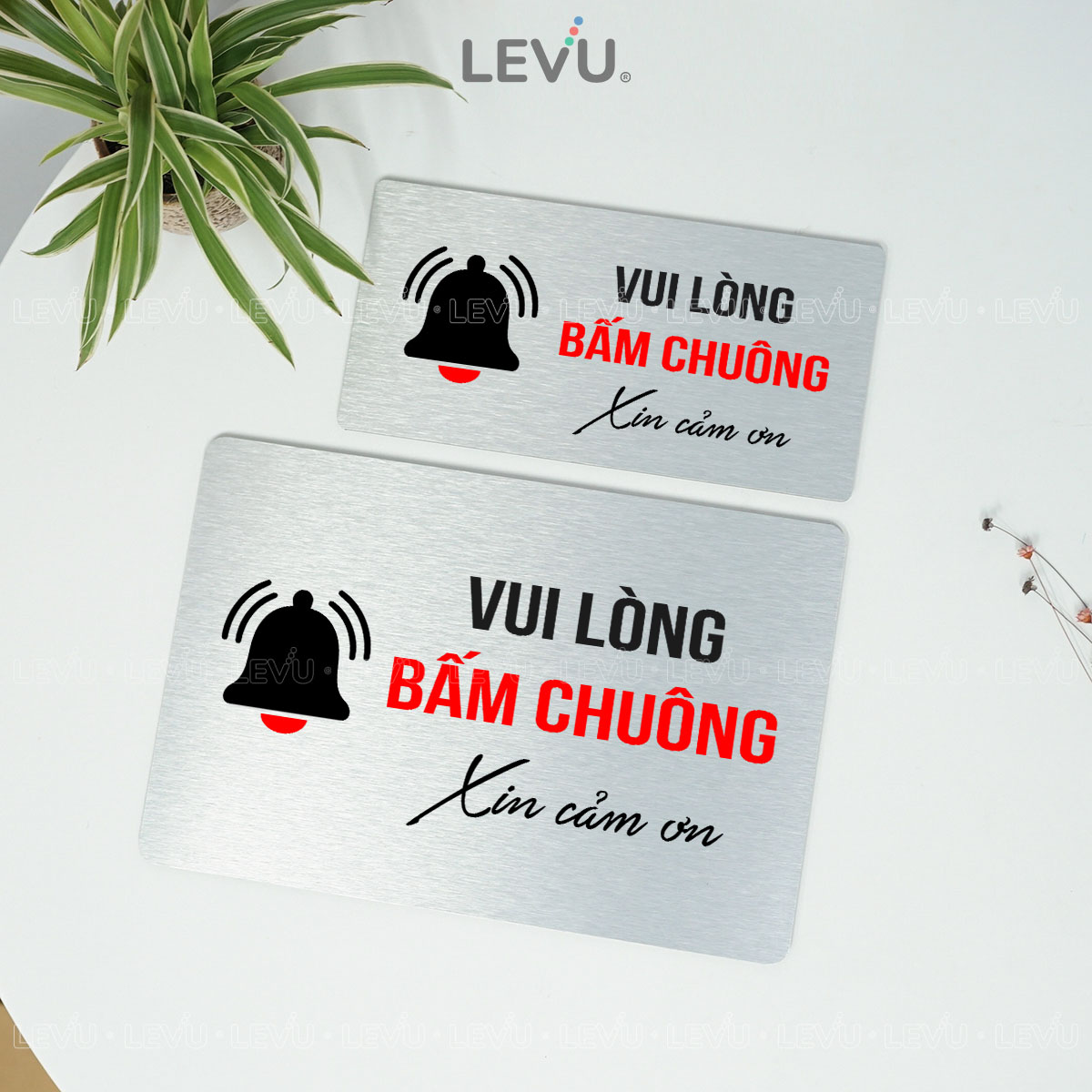 bien chi dan vui long bam chuong trang tri cua levu bg97 1 Biển chỉ dẫn vui lòng bấm chuông trang trí cửa LEVU BG97 - Ảnh 5