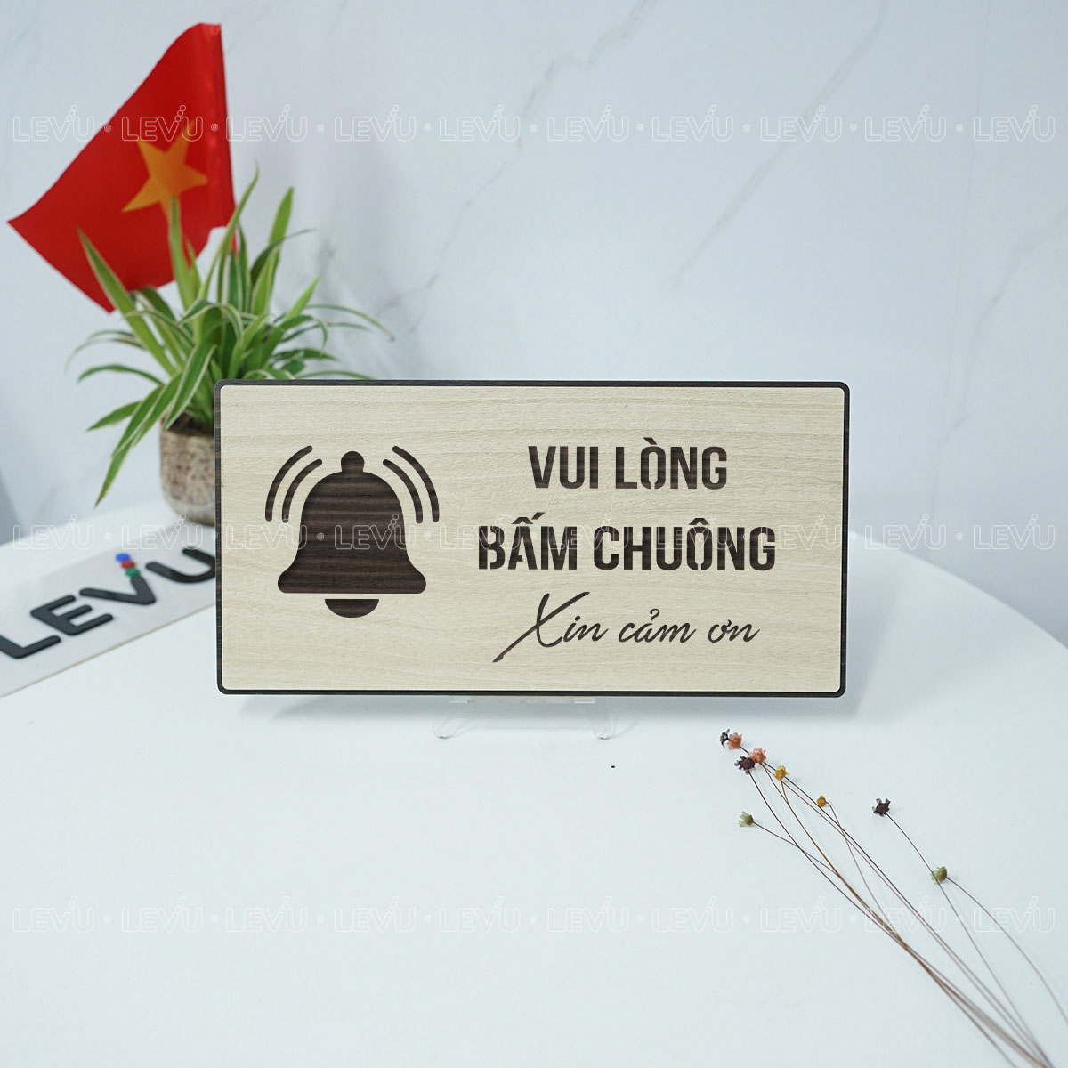 bien chi dan vui long bam chuong trang tri cua levu bg97 8 Biển chỉ dẫn vui lòng bấm chuông trang trí cửa LEVU BG97 - Ảnh 10