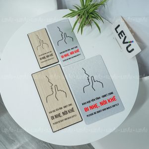 Biển dán tường vui lòng giữ im lặng trang trí cửa phòng LEVU BG82