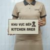 Biển trang trí dán cửa phòng khu vực bếp LEVU BG94 chất liệu gỗ khắc laser