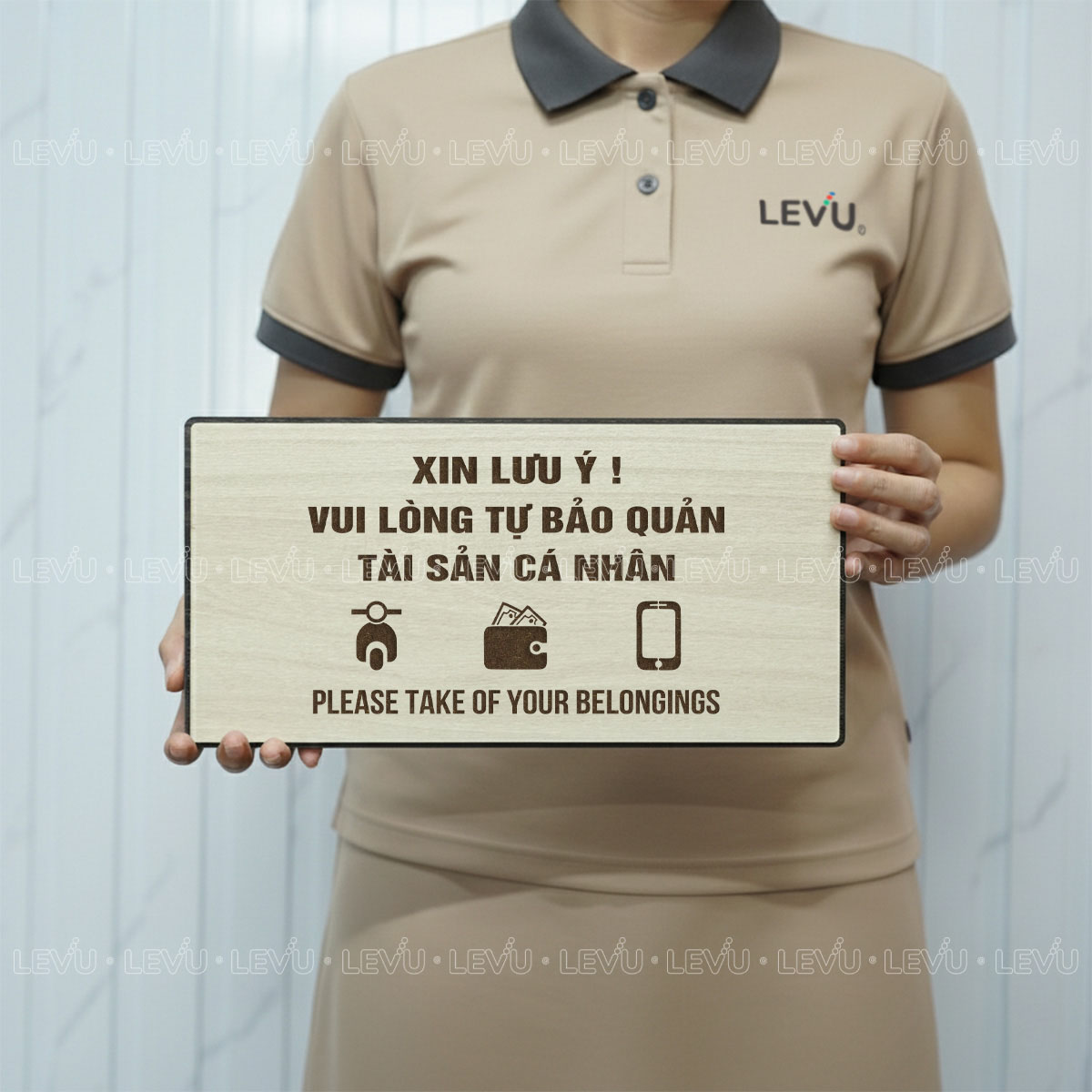 bang canh bao vui long tu bao quan tai san ca nhan levu bg101 7 Bảng cảnh báo vui lòng tự bảo quản tài sản cá nhân LEVU BG101 chất liệu gỗ khắc laser