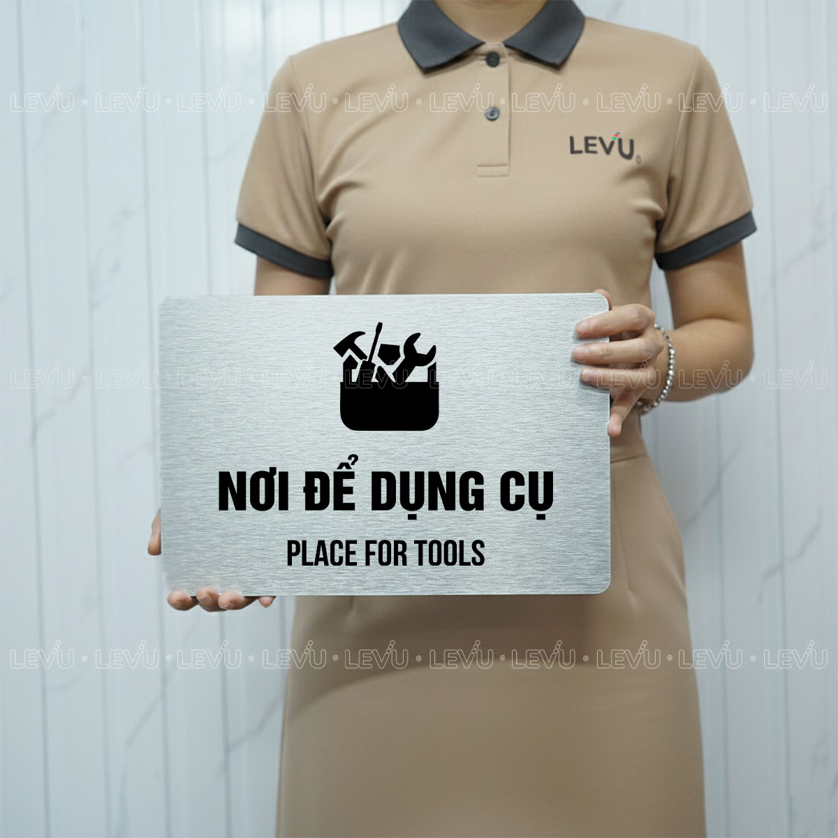 bang hieu chi dan noi de dung cu levu bg108 2 Ưu điểm biển hiệu nơi để dụng cụ / place for tools