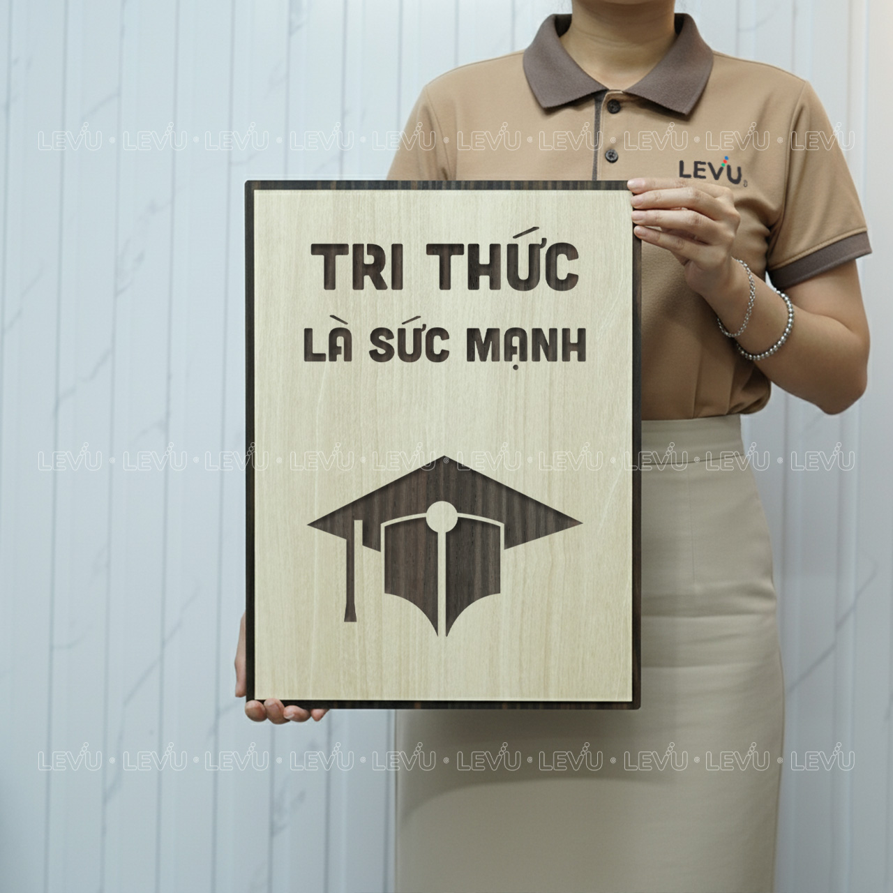 tranh co dong hoc tap levu045 tri thuc la suc manh Tranh cổ động học tập LEVU045 “Tri thức là sức mạnh”