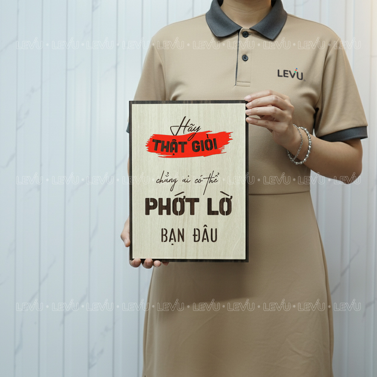 tranh go khac chu levu090 hay that gioi chang ai co the phot lo ban dau Tranh Gỗ khắc chữ LEVU090 "Hãy thật giỏi chẳng ai có thể phớt lờ bạn đâu" - Ảnh 6
