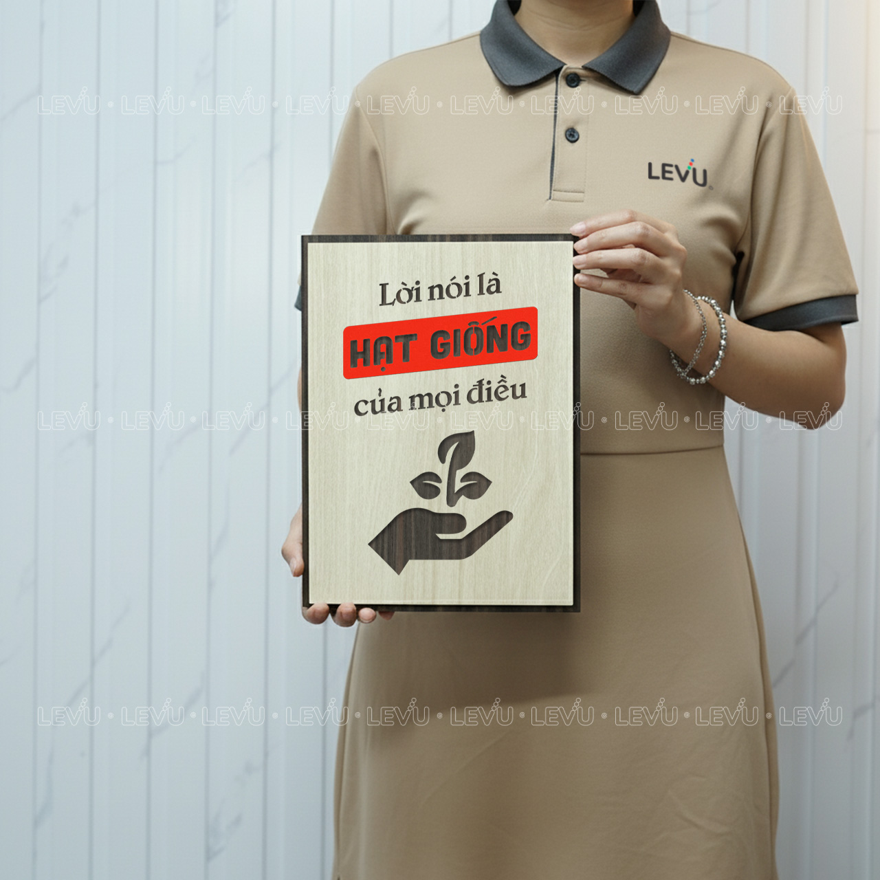 tranh go slogan levu039 loi noi la hat giong cua moi dieu Tranh gỗ slogan LEVU039 "Lời nói là hạt giống của mọi điều" - Ảnh 7