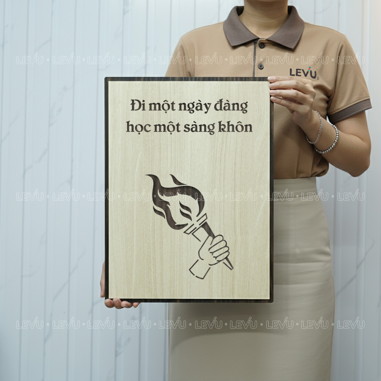 tranh hoc tap levu075 di mot ngay dang hoc mot sang khon Tranh học tập LEVU075 “Đi một ngày đàng học một sàng khôn”