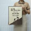 Tranh phòng học LEVU046 “Cho con 1 kho báu không bằng dạy con sống tự lập”
