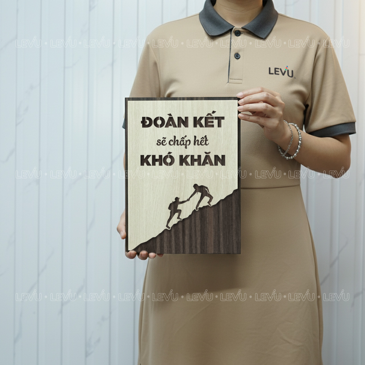 tranh tao dong luc bang go levu058 doan ket se chap het kho khan Tranh tạo động lực bằng Gỗ LEVU058 "Đoàn kết sẽ chấp hết khó khăn" - Ảnh 6