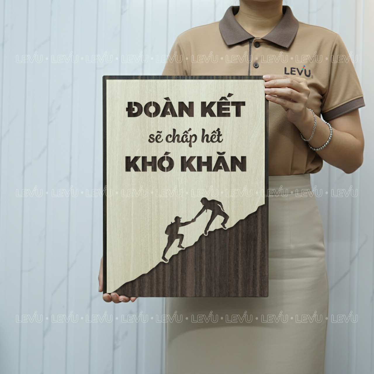 tranh tao dong luc bang go levu058 doan ket se chap het kho khan Tranh tạo động lực bằng Gỗ LEVU058 "Đoàn kết sẽ chấp hết khó khăn"