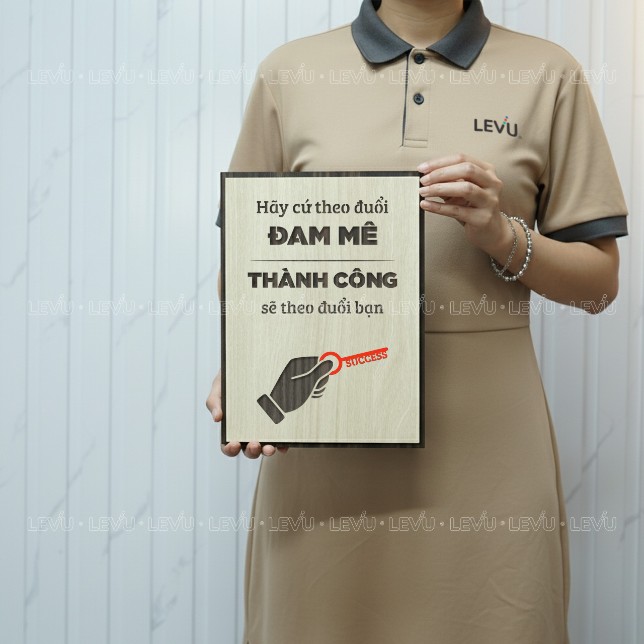 tranh tao dong luc levu061 hay theo duoi dam me thanh cong se theo duoi ban Tranh tạo động lực LEVU061 "Hãy theo đuổi đam mê thành công sẽ theo đuổi bạn" - Ảnh 6