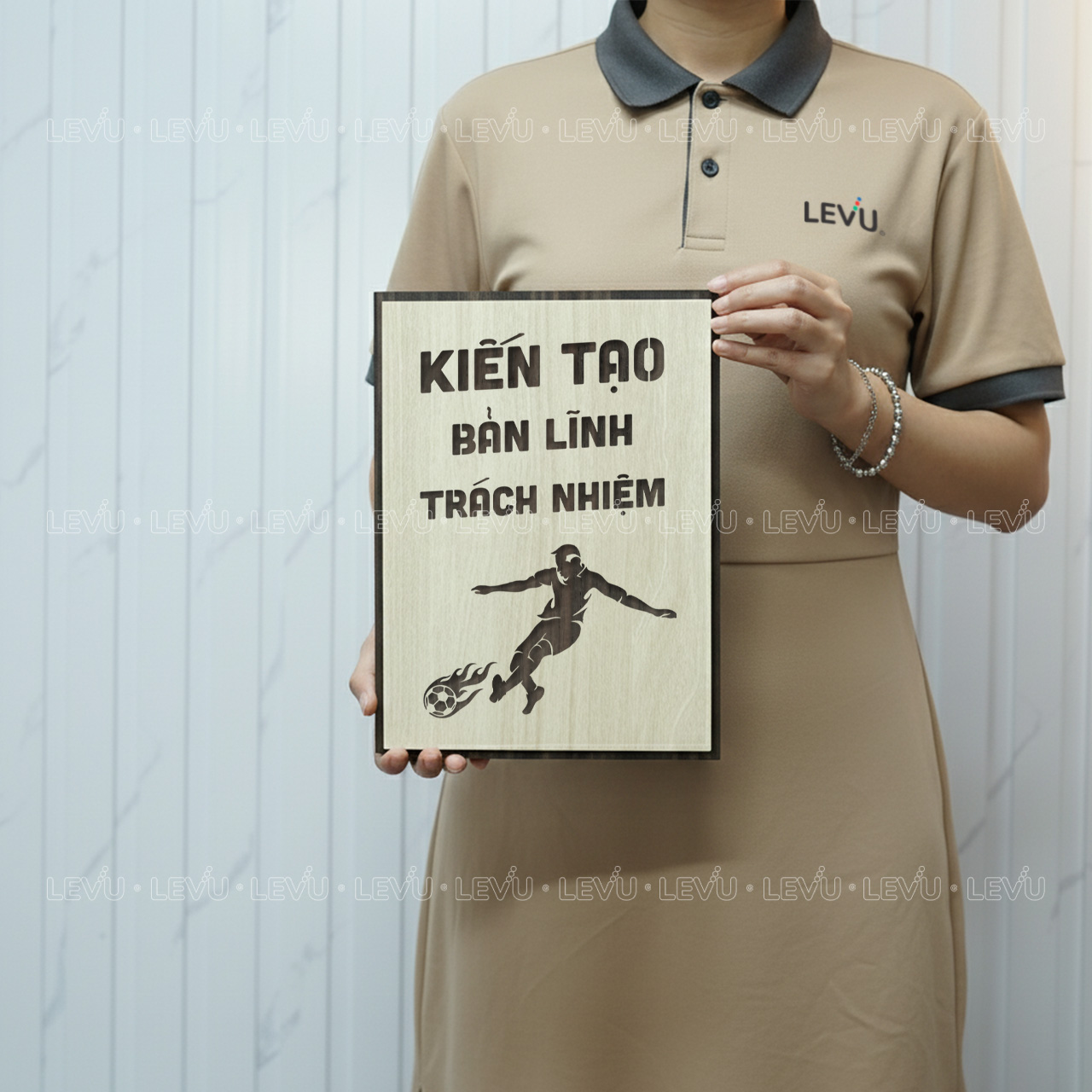 tranh trang tri phong lam viec levu133 kien tao ban linh trach nhiem Tranh trang trí phòng làm việc LEVU133 "Kiến tạo - bản lĩnh - trách nhiệm" - Ảnh 6