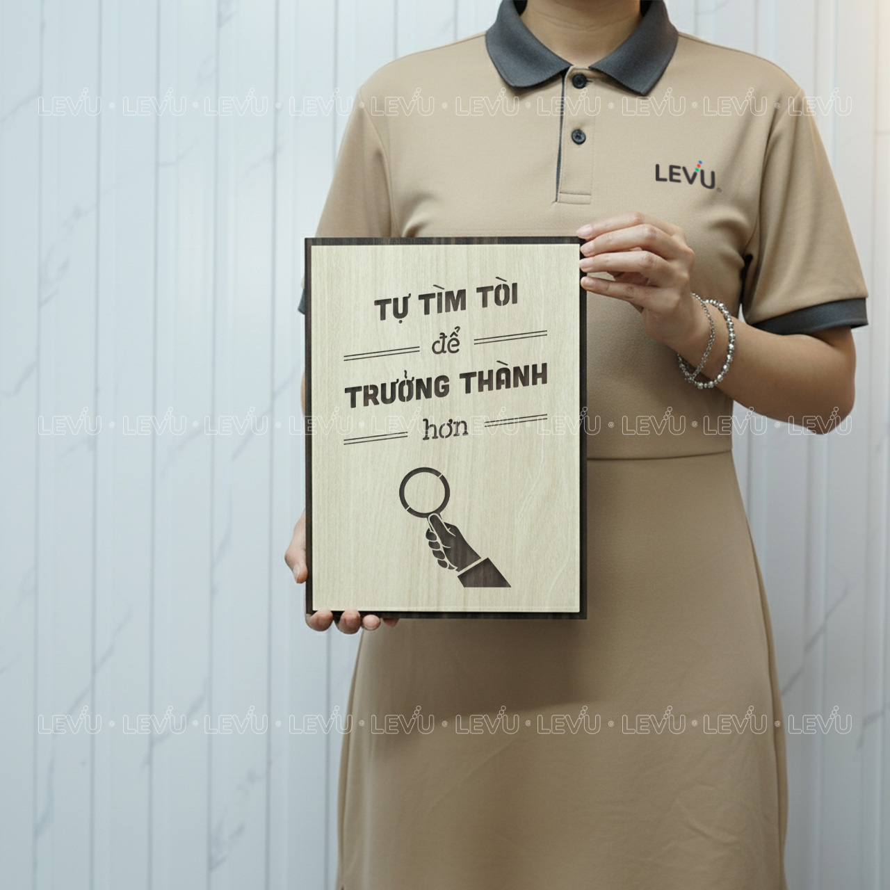 tranh treo phong hoc levu047 tu tim toi de truong thanh hon Tranh treo phòng học LEVU047 "Tự tìm tòi để trưởng thành hơn" - Ảnh 6