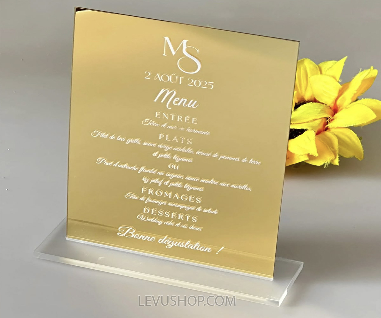 xuong san xuat bang menu mica de ban theo yeu cau tai tphcm levushop 20 Chiếc bảng menu mica tráng gương vàng khắc laser nội dung kết hợp chân đế chữ T trong suốt