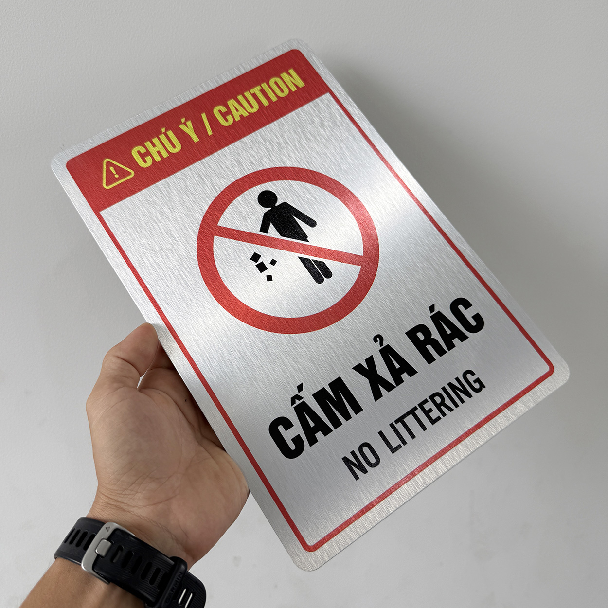 bien canh bao cam do rac bang hieu trang tri khu vuc cam xa rac bg132 20x30cm 2 Biển cảnh báo khu vực cấm xả rác BG132 - Ảnh 8