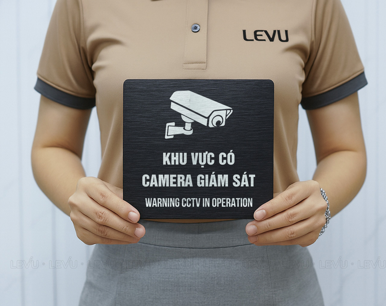 top 5 mau bien canh bao khu vuc co camera giam sat duoc de xuat tai levushop 7 Mẫu Biển Chuyên Dụng Cho Khu Công Nghiệp/Đô Thị – Độ Bền Vượt Trội
